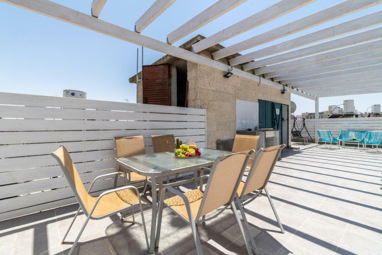 Authentic One Bedroom Apartment In City Center Jerusalem Exterior foto